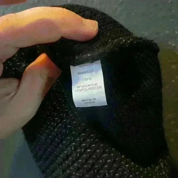 Women’s Black Adidas Beanie - Picture 2 of 3